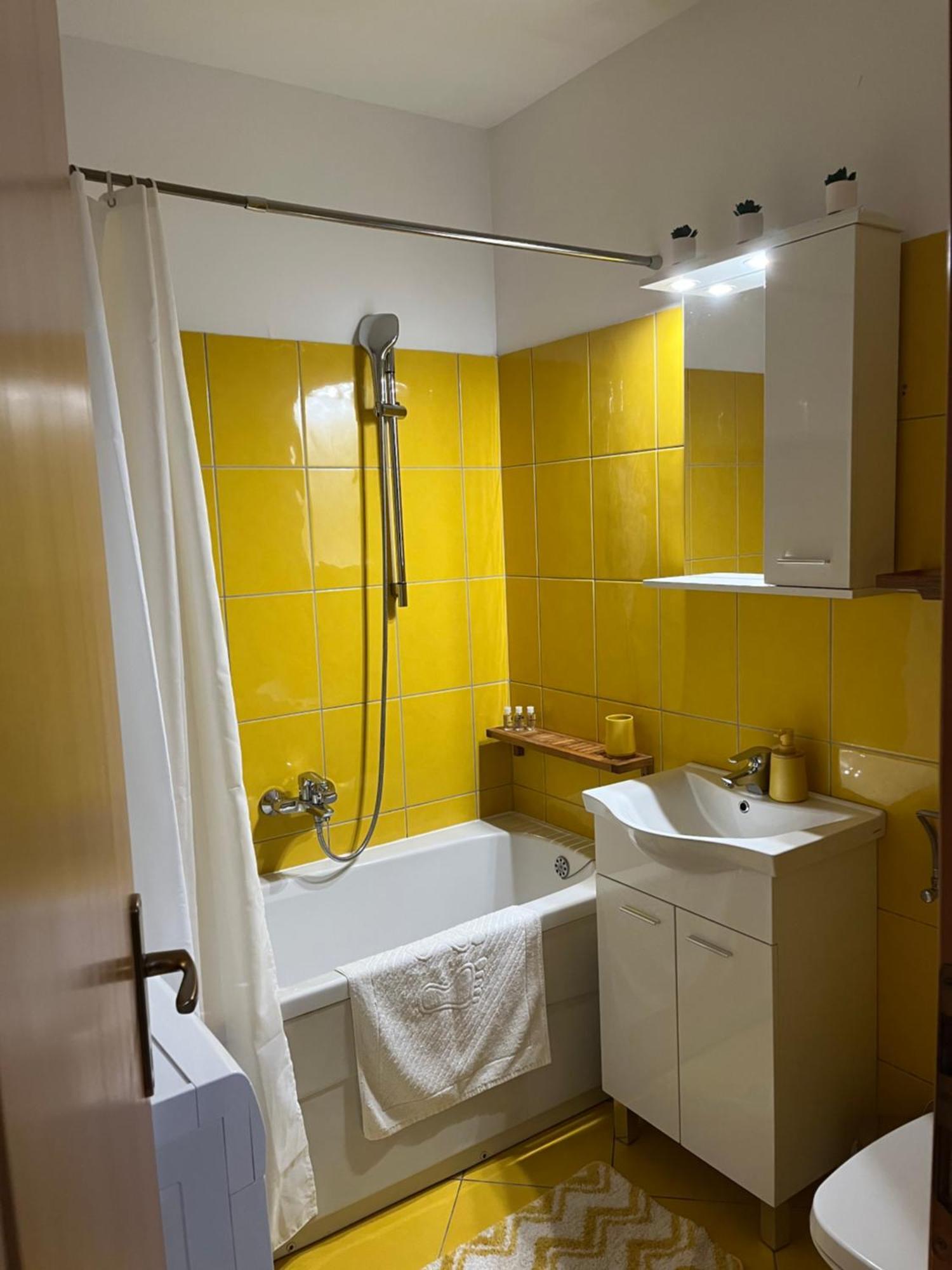 Apartman Mikola With Sea View Trogir Exterior foto